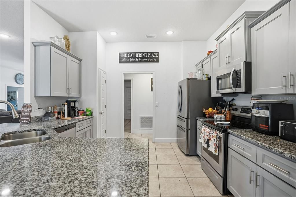 На продажу: $574,900 (4 спален, 3 ванн, 2555 Квадратных фут)