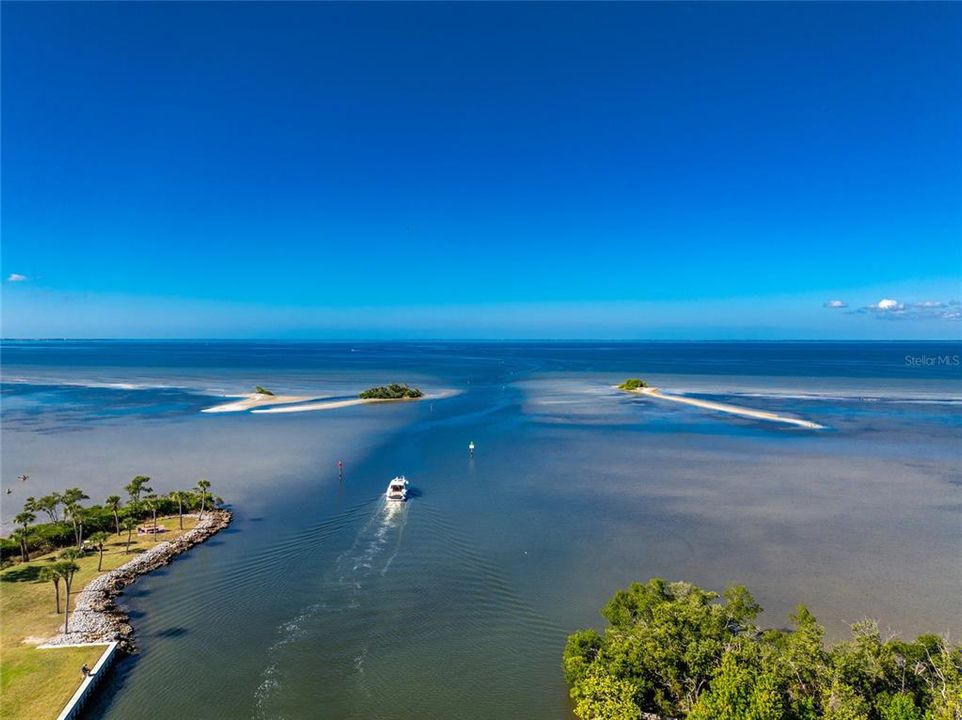 For Sale: $775,000 (3 beds, 3 baths, 2351 Square Feet)