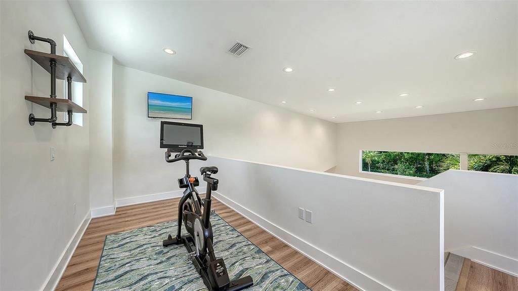 На продажу: $1,395,000 (3 спален, 2 ванн, 2332 Квадратных фут)