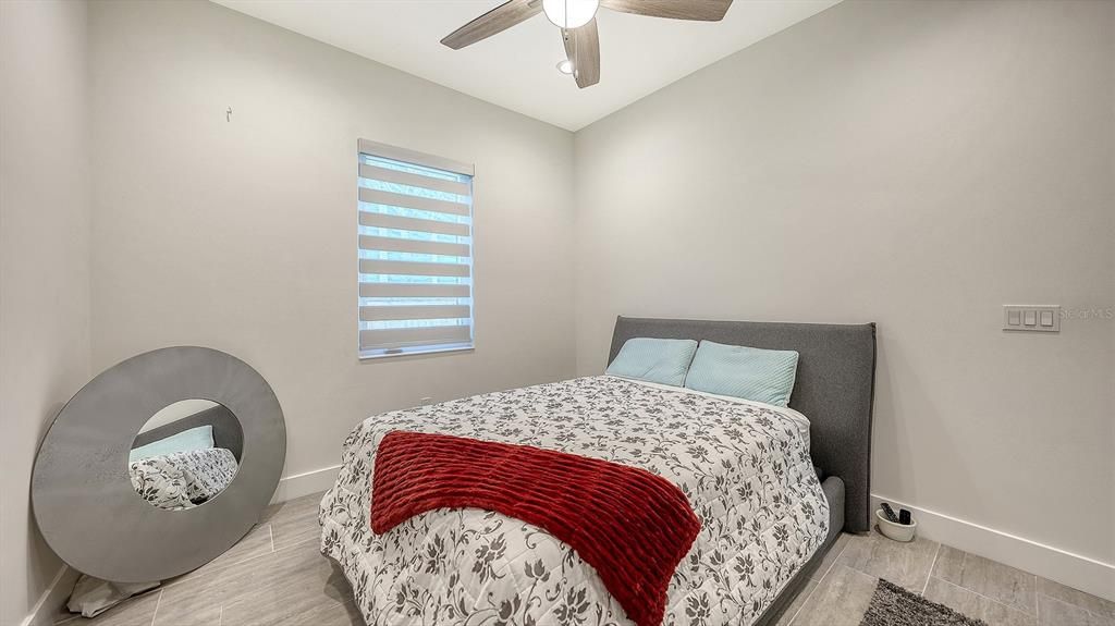 На продажу: $1,395,000 (3 спален, 2 ванн, 2332 Квадратных фут)