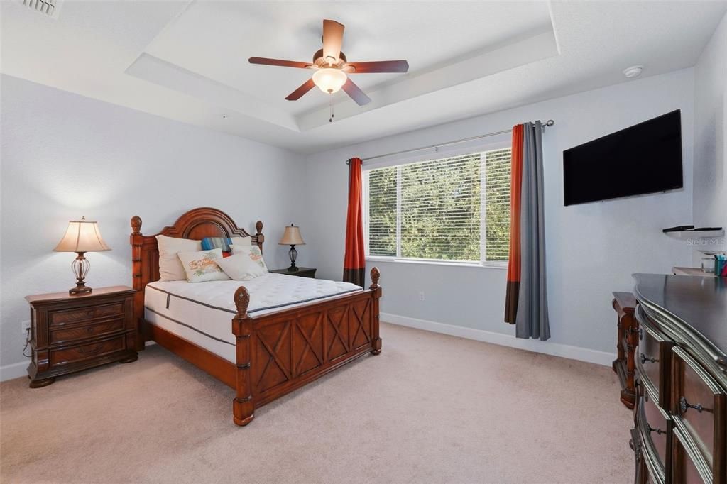 На продажу: $369,000 (3 спален, 2 ванн, 2059 Квадратных фут)