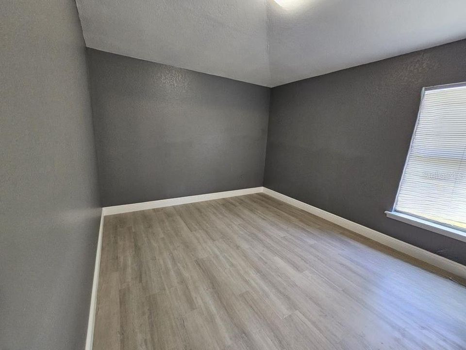 For Sale: $259,990 (3 beds, 2 baths, 1000 Square Feet)