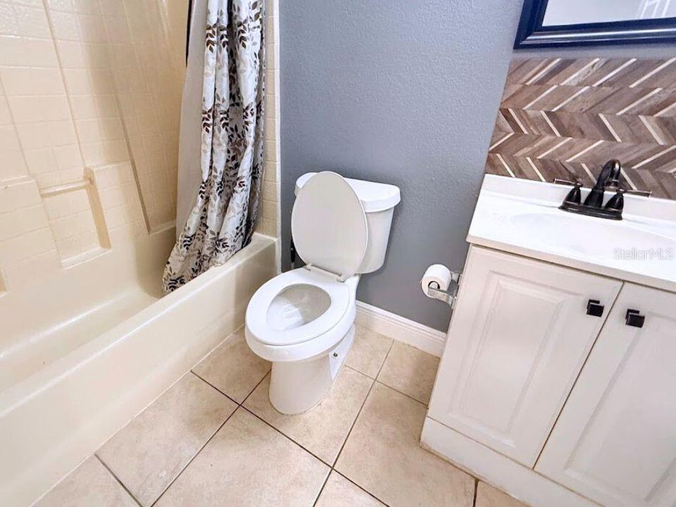 For Sale: $259,990 (3 beds, 2 baths, 1000 Square Feet)