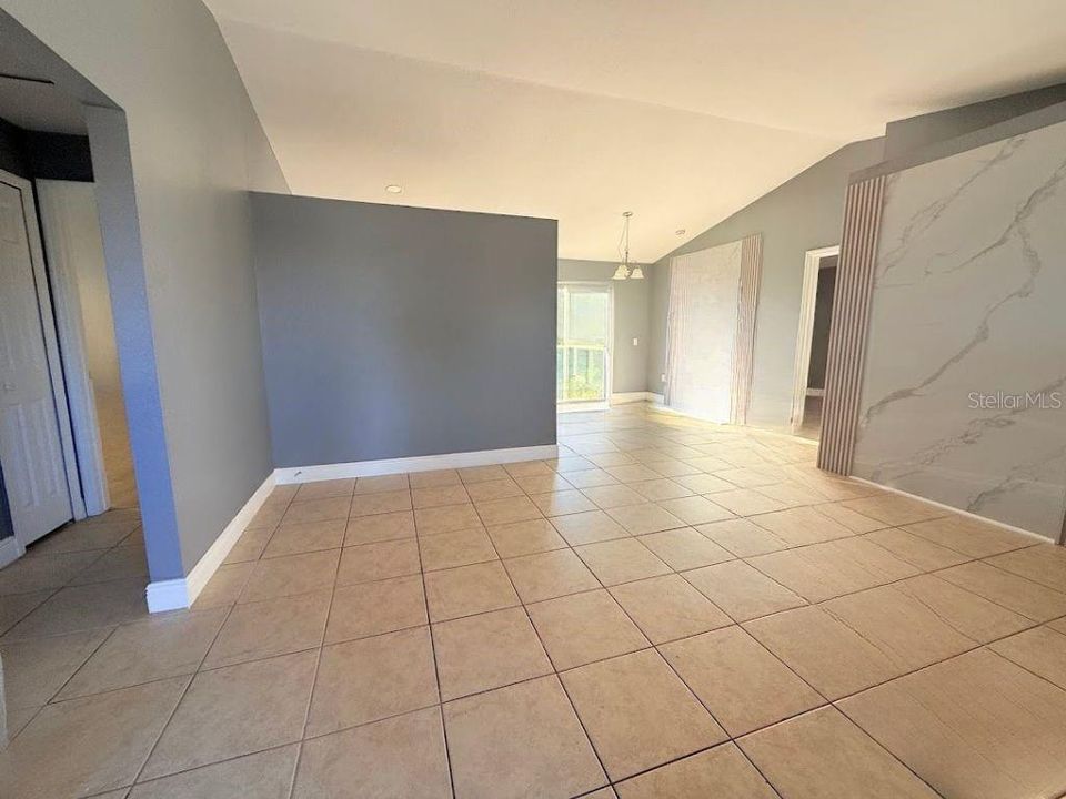 For Sale: $259,990 (3 beds, 2 baths, 1000 Square Feet)