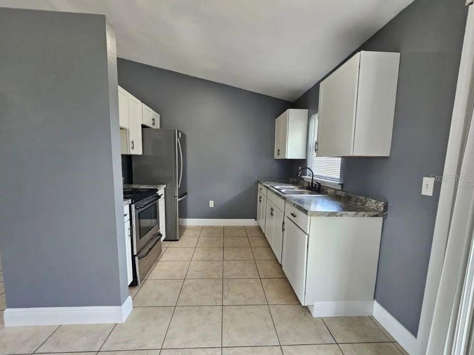 For Sale: $259,990 (3 beds, 2 baths, 1000 Square Feet)
