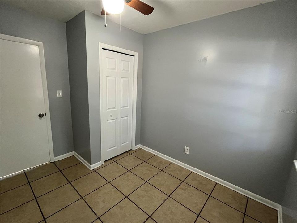 For Rent: $1,050 (1 beds, 1 baths, 480 Square Feet)