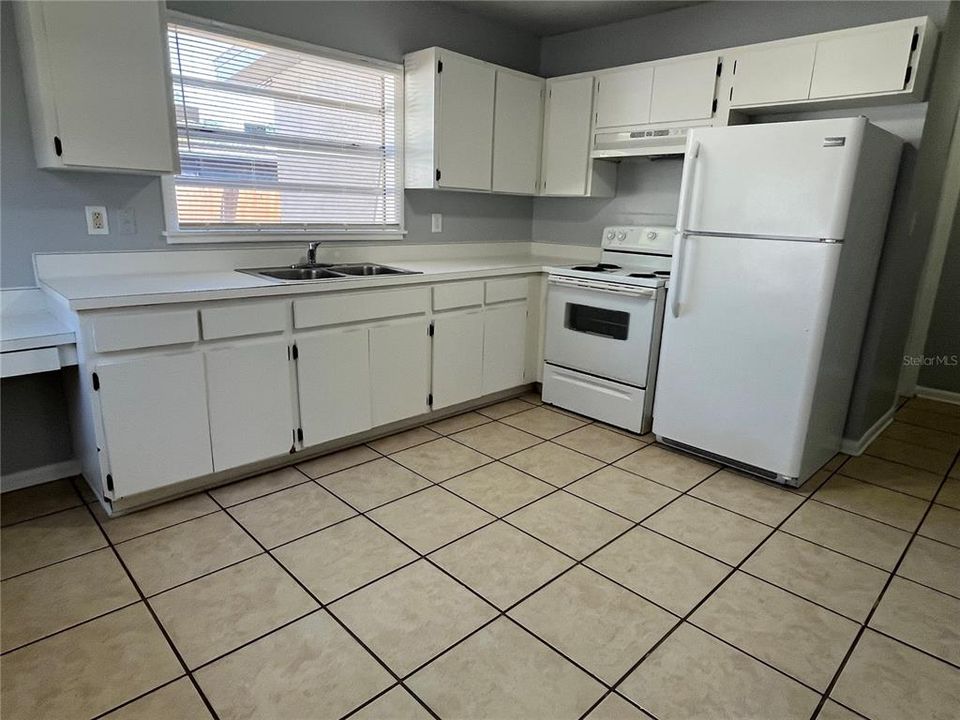 For Rent: $1,050 (1 beds, 1 baths, 480 Square Feet)