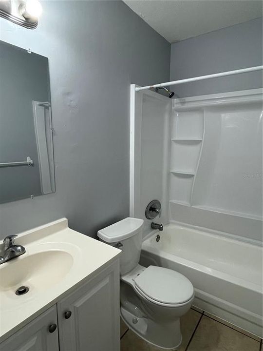 For Rent: $1,050 (1 beds, 1 baths, 480 Square Feet)