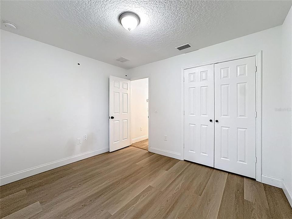 For Sale: $355,000 (4 beds, 2 baths, 1591 Square Feet)