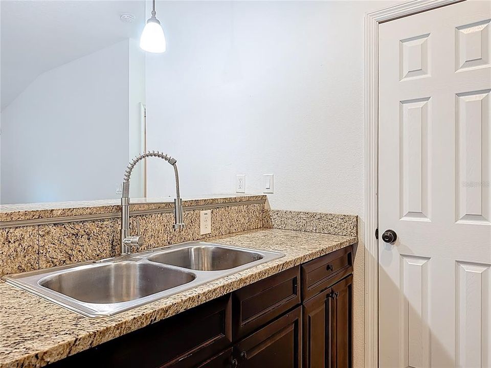 For Sale: $355,000 (4 beds, 2 baths, 1591 Square Feet)