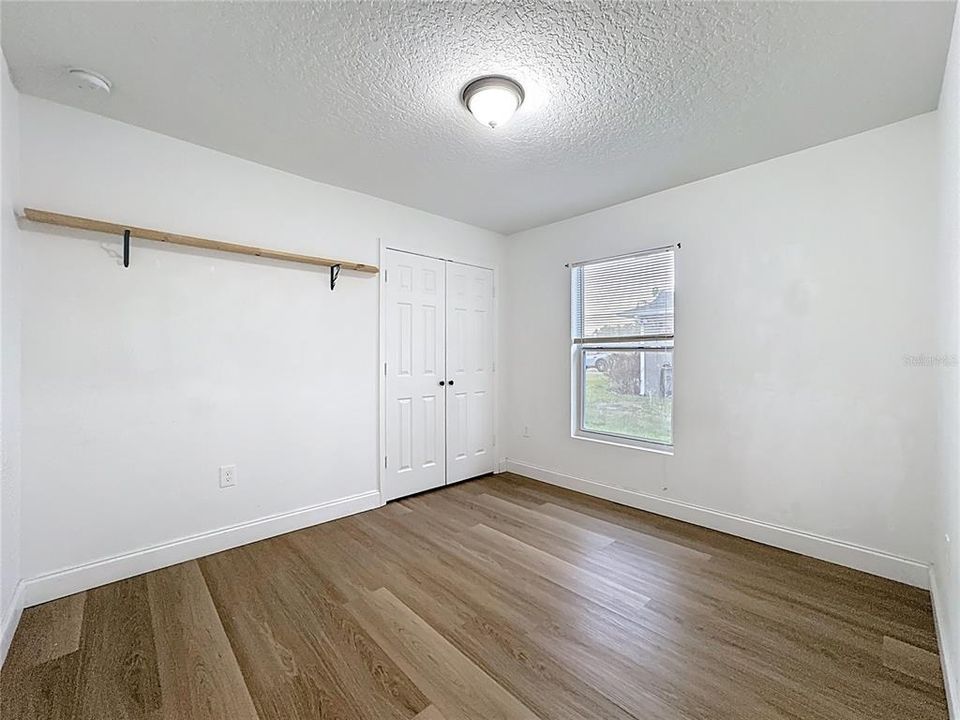 For Sale: $355,000 (4 beds, 2 baths, 1591 Square Feet)