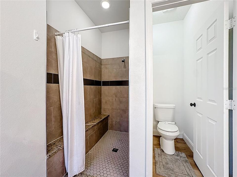 For Sale: $355,000 (4 beds, 2 baths, 1591 Square Feet)