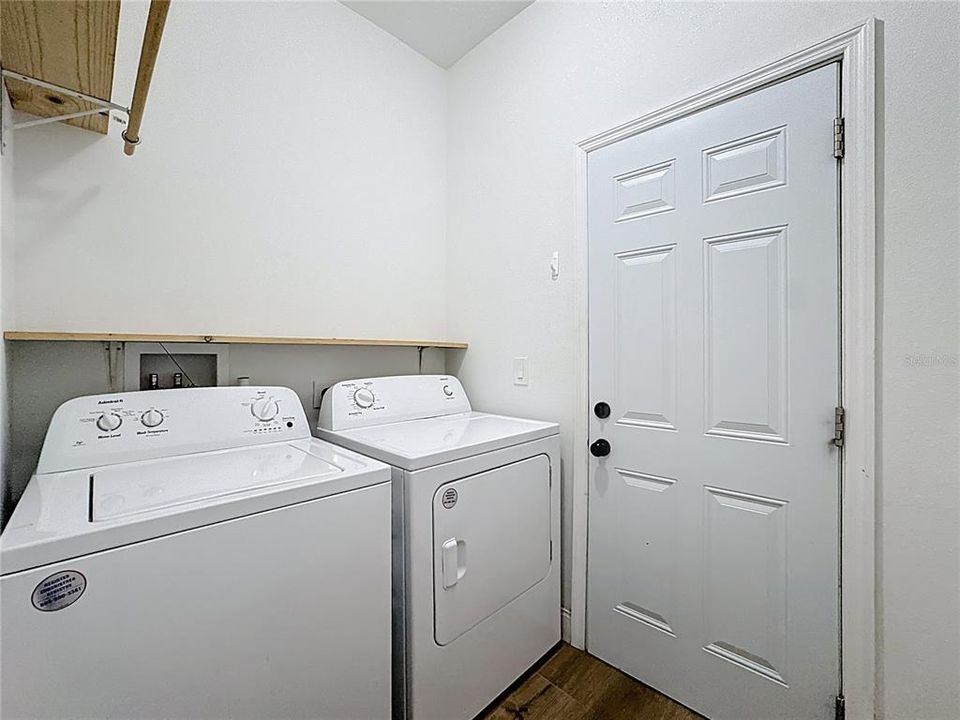 For Sale: $355,000 (4 beds, 2 baths, 1591 Square Feet)