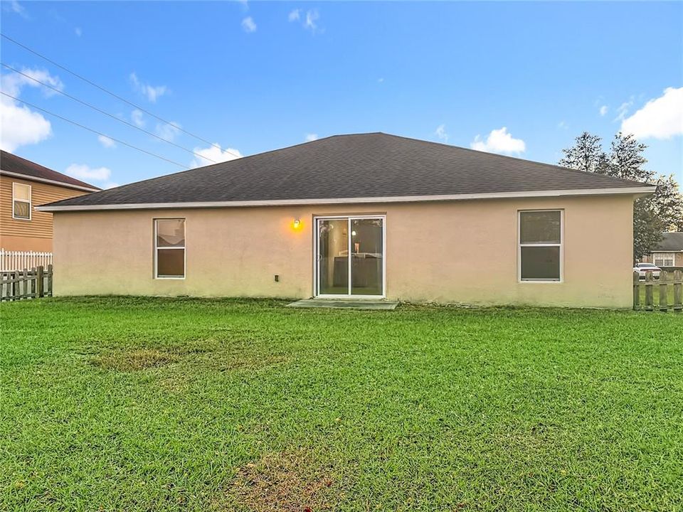 For Sale: $355,000 (4 beds, 2 baths, 1591 Square Feet)