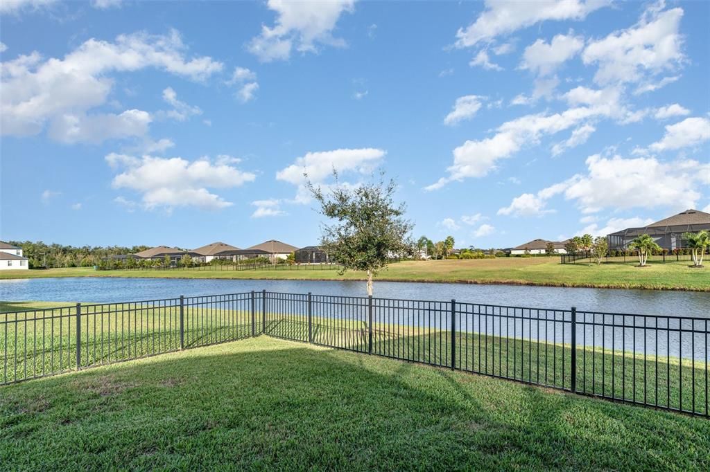 For Sale: $549,900 (4 beds, 3 baths, 2139 Square Feet)