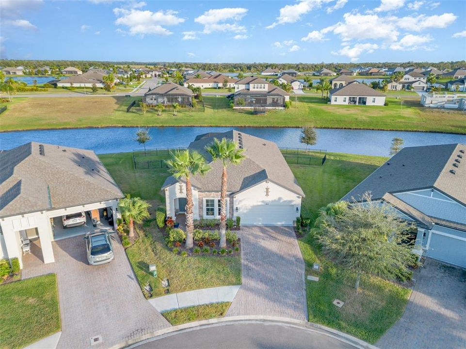 For Sale: $549,900 (4 beds, 3 baths, 2139 Square Feet)