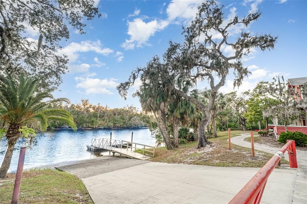 For Sale: $549,900 (4 beds, 3 baths, 2139 Square Feet)