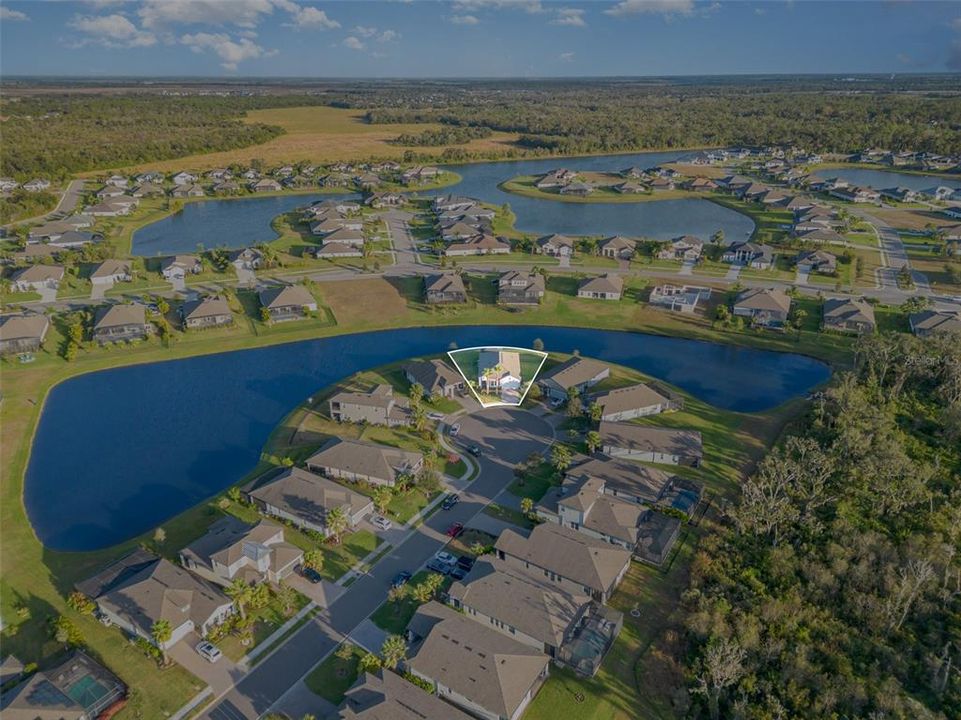 For Sale: $549,900 (4 beds, 3 baths, 2139 Square Feet)