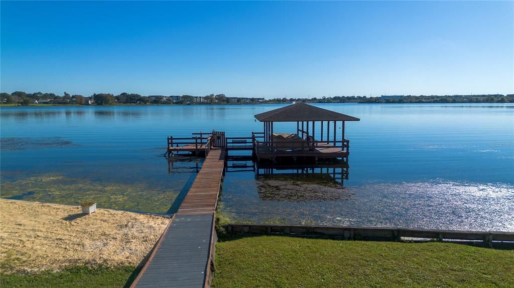 待售: $199,000 (2 贝兹, 2 浴室, 979 平方英尺)