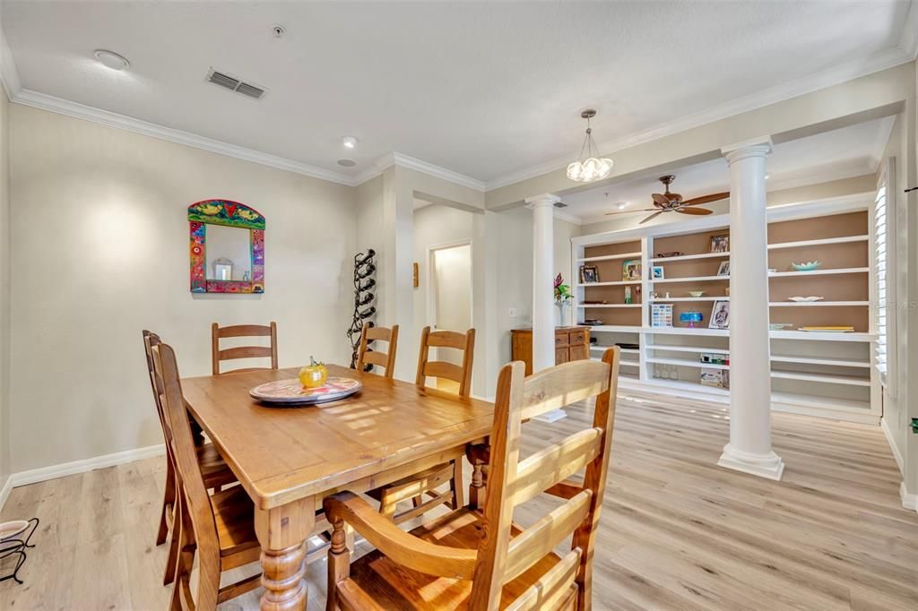 待售: $650,000 (2 贝兹, 2 浴室, 2070 平方英尺)