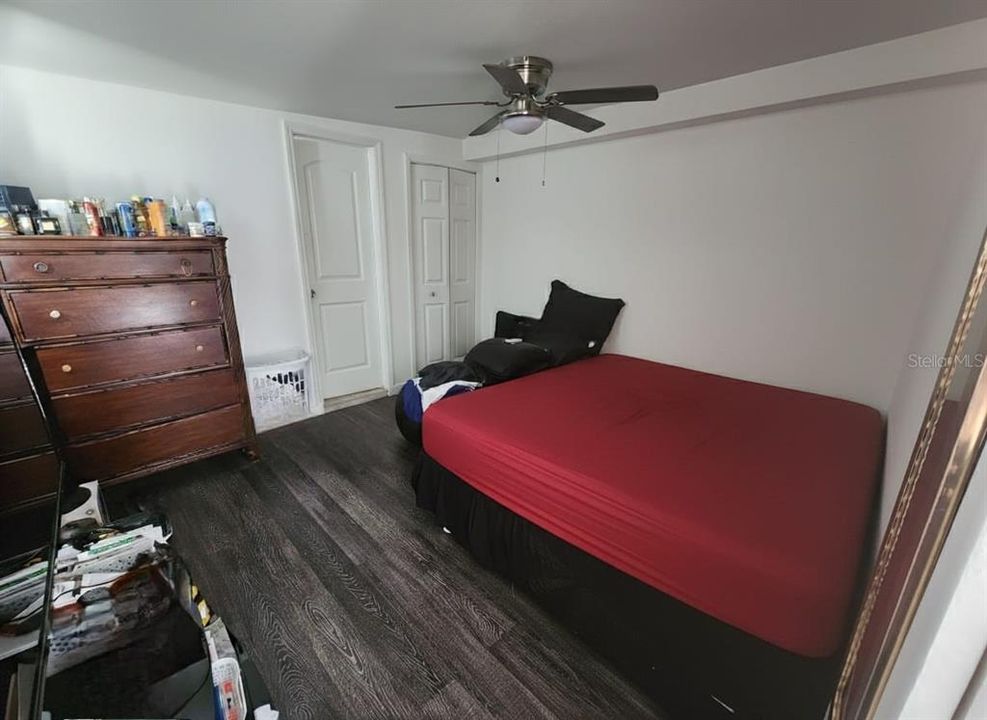 合同活跃: $480,000 (3 贝兹, 2 浴室, 2084 平方英尺)