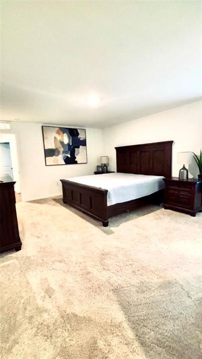 待售: $380,000 (4 贝兹, 3 浴室, 1975 平方英尺)