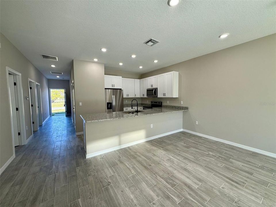 出租: $1,650 (3 贝兹, 2 浴室, 1350 平方英尺)