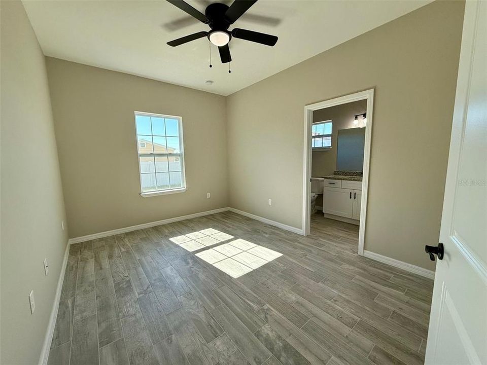 出租: $1,650 (3 贝兹, 2 浴室, 1350 平方英尺)