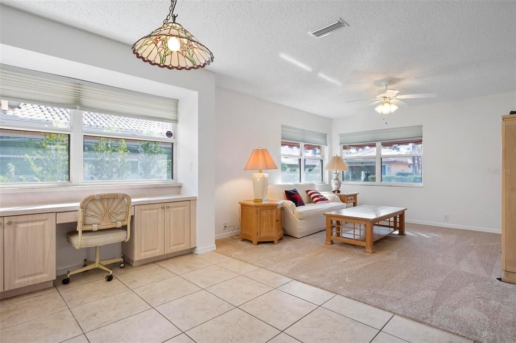 For Sale: $379,000 (2 beds, 2 baths, 1767 Square Feet)