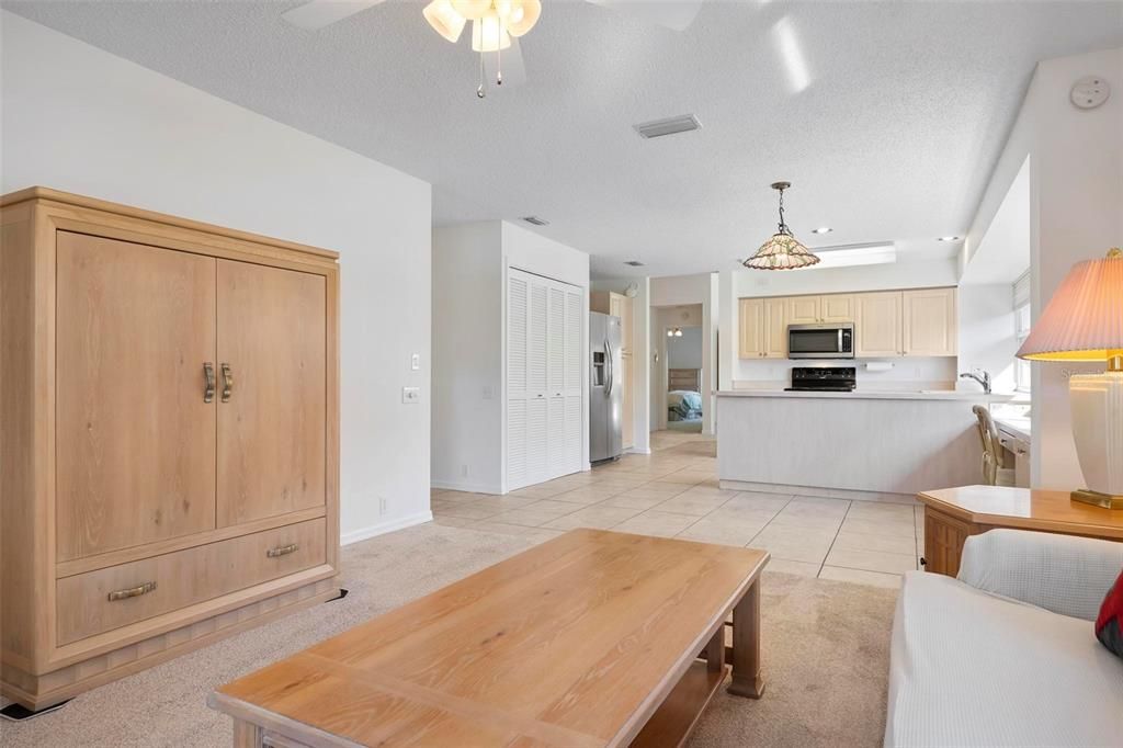 For Sale: $379,000 (2 beds, 2 baths, 1767 Square Feet)