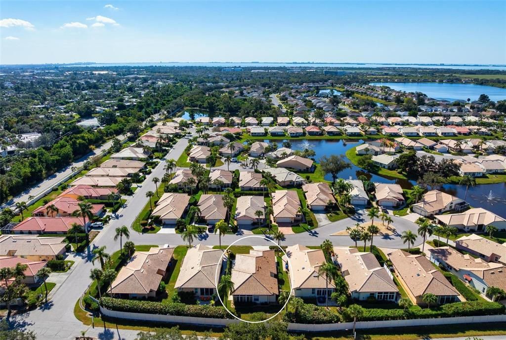 For Sale: $379,000 (2 beds, 2 baths, 1767 Square Feet)