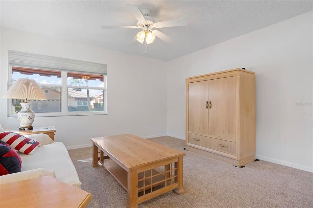 For Sale: $379,000 (2 beds, 2 baths, 1767 Square Feet)