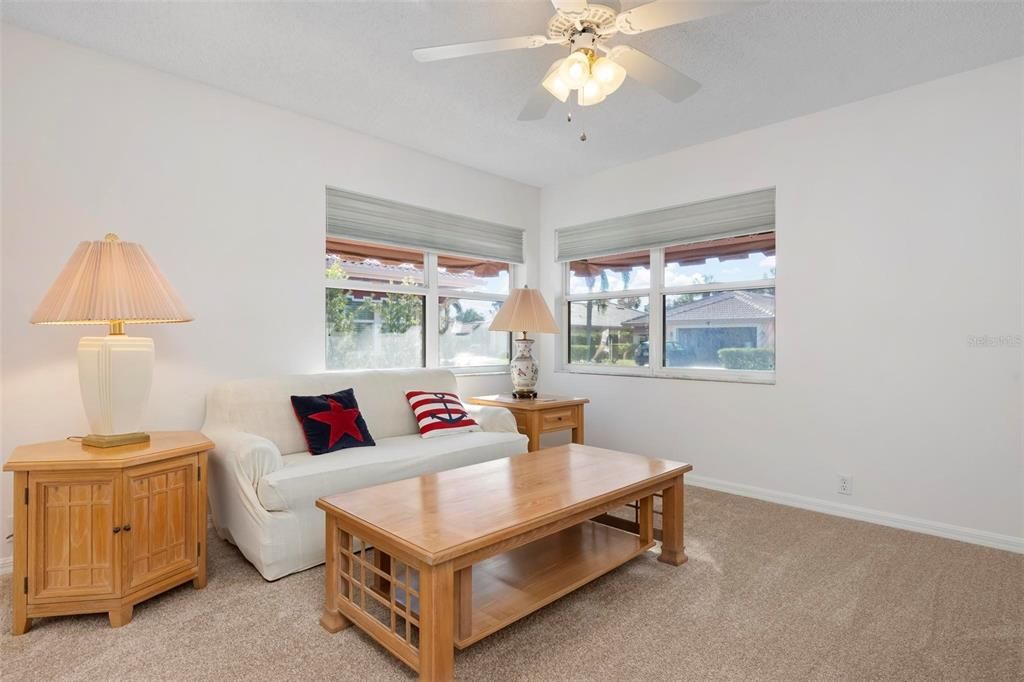 For Sale: $379,000 (2 beds, 2 baths, 1767 Square Feet)