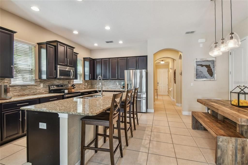 For Sale: $639,000 (4 beds, 3 baths, 2475 Square Feet)