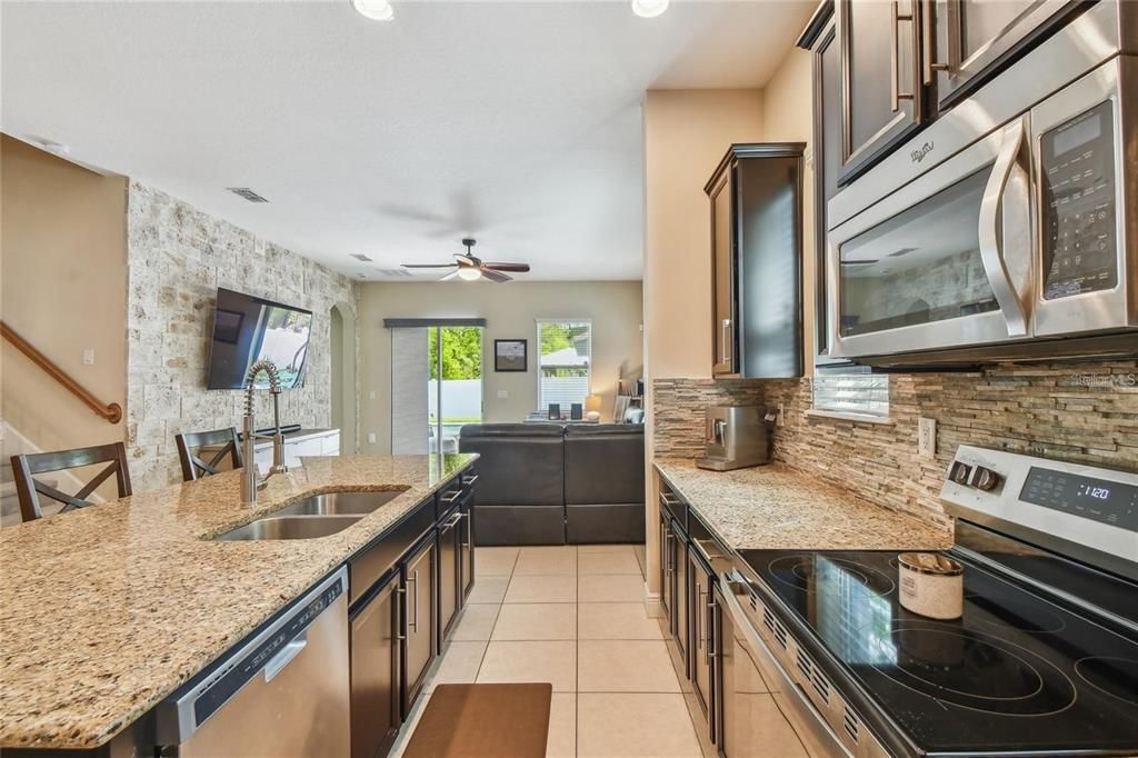 For Sale: $639,000 (4 beds, 3 baths, 2475 Square Feet)