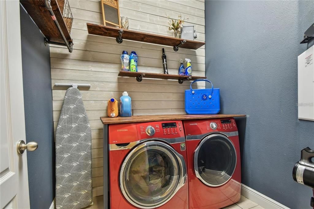 For Sale: $639,000 (4 beds, 3 baths, 2475 Square Feet)