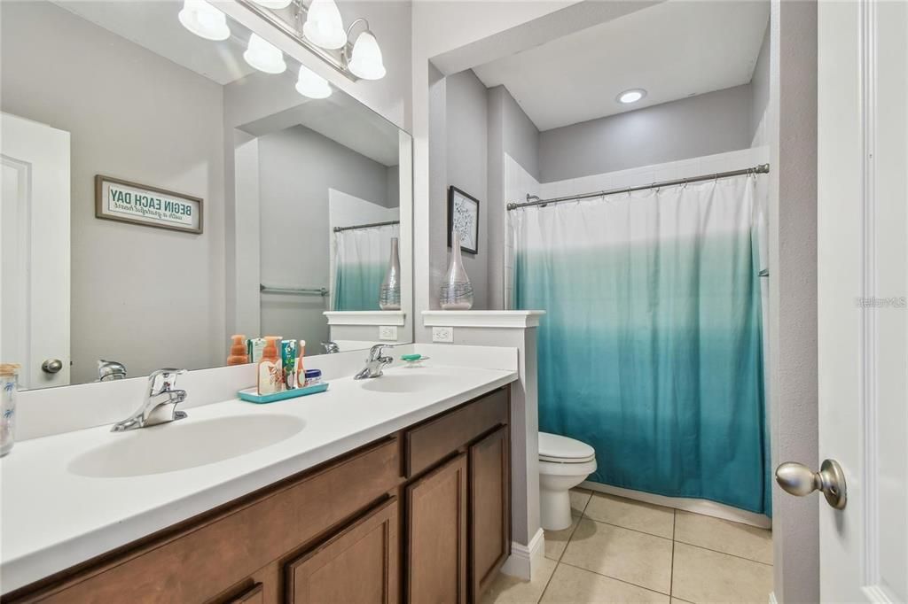 For Sale: $639,000 (4 beds, 3 baths, 2475 Square Feet)