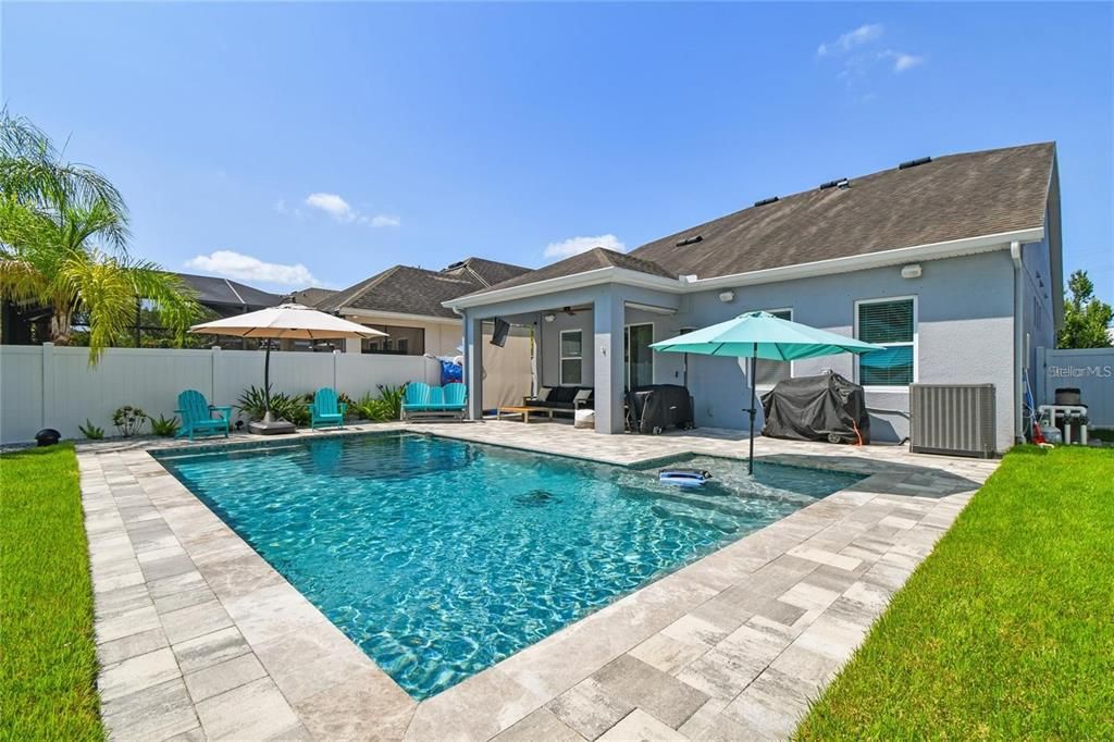 For Sale: $639,000 (4 beds, 3 baths, 2475 Square Feet)