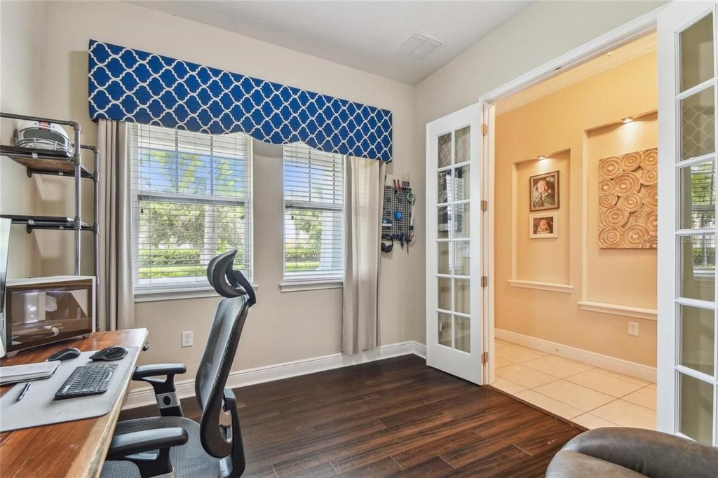 For Sale: $639,000 (4 beds, 3 baths, 2475 Square Feet)