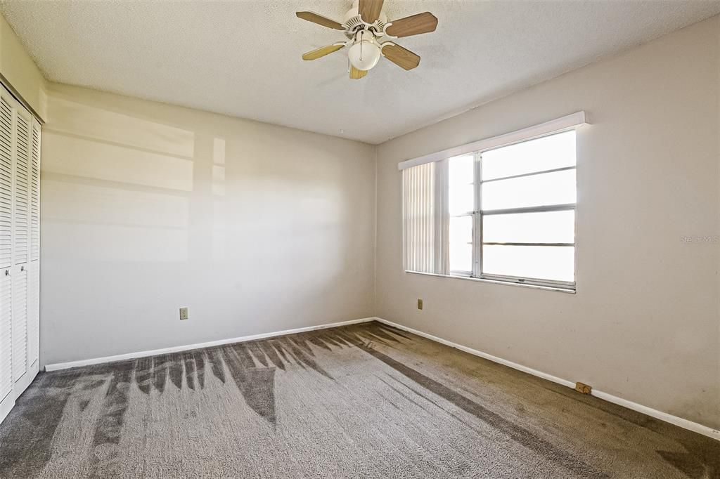 Activo con contrato: $284,900 (2 camas, 2 baños, 1025 Pies cuadrados)