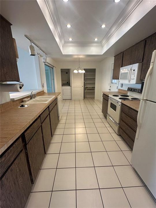 En Venta: $324,900 (2 camas, 2 baños, 1776 Pies cuadrados)