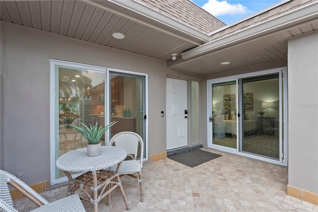 For Sale: $489,999 (2 beds, 2 baths, 1400 Square Feet)