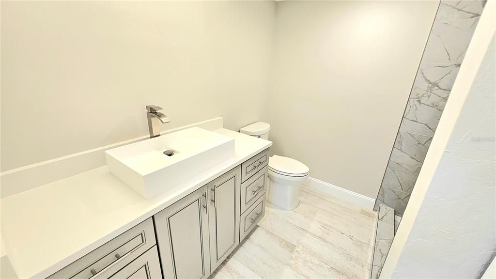 For Sale: $489,999 (2 beds, 2 baths, 1400 Square Feet)