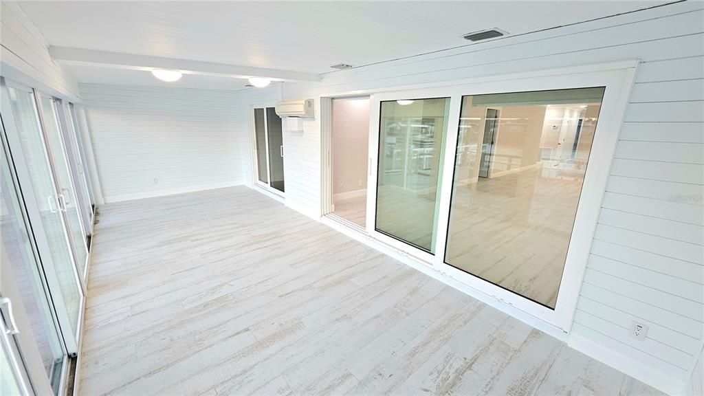 For Sale: $489,999 (2 beds, 2 baths, 1400 Square Feet)