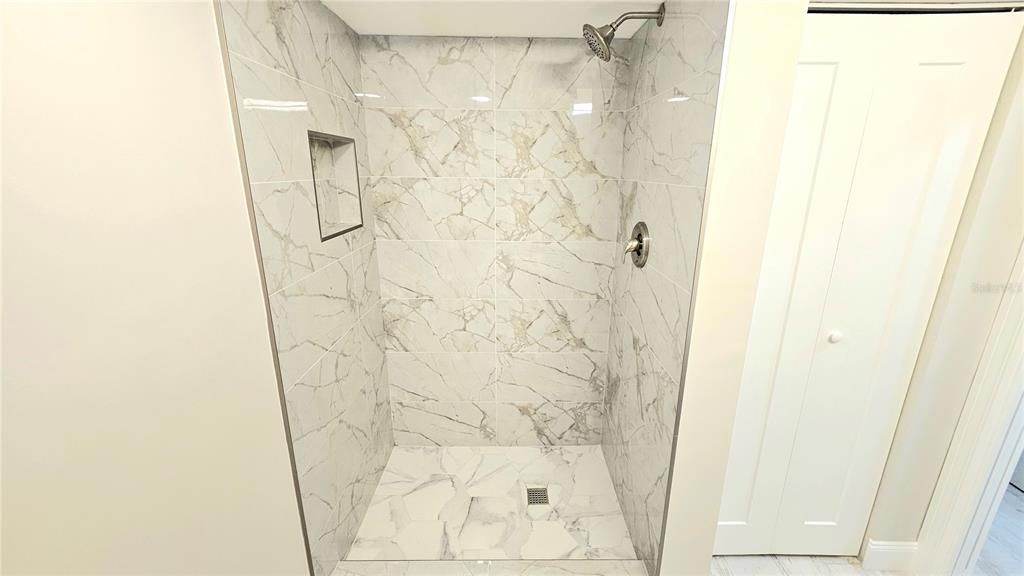 For Sale: $489,999 (2 beds, 2 baths, 1400 Square Feet)