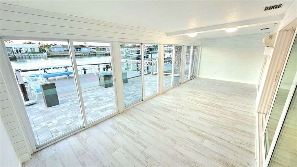 For Sale: $489,999 (2 beds, 2 baths, 1400 Square Feet)