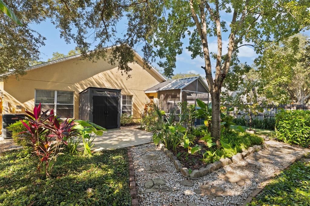 Activo con contrato: $425,000 (3 camas, 2 baños, 1553 Pies cuadrados)