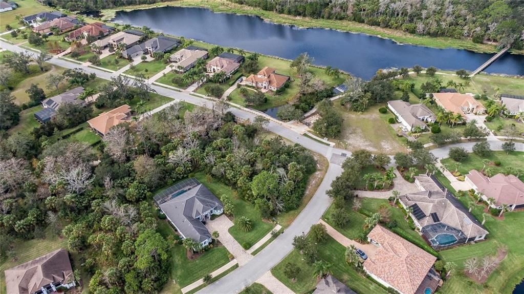 待售: $219,900 (0.58 acres)