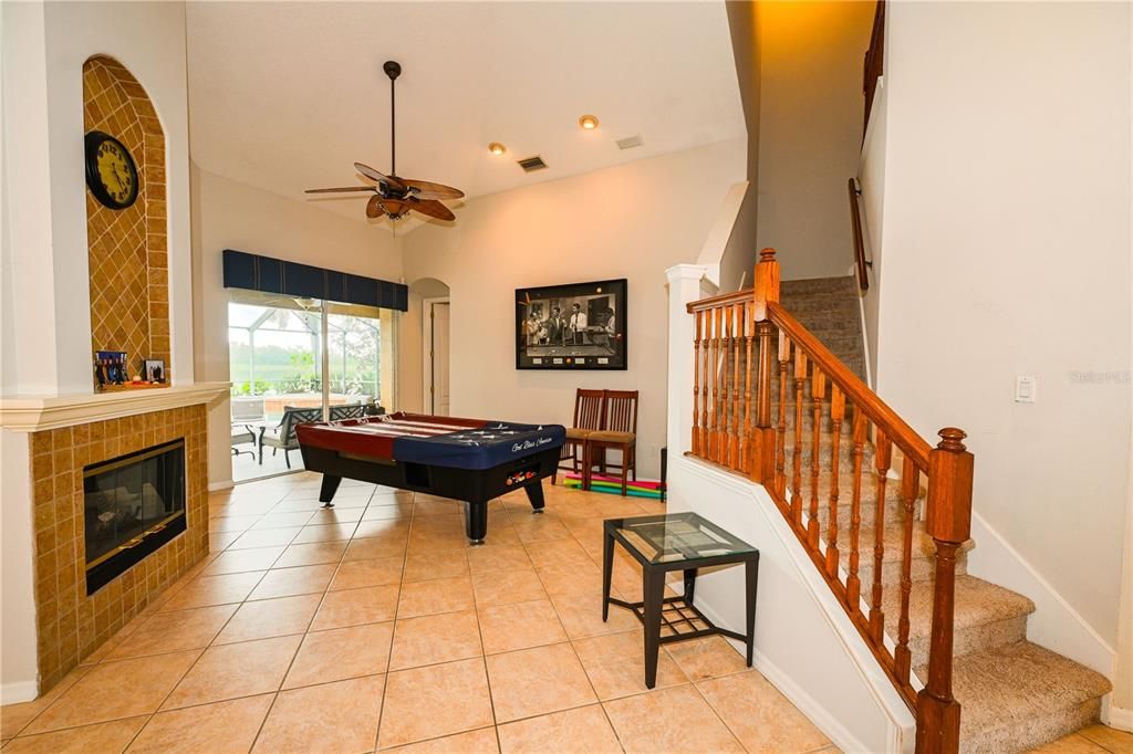 For Rent: $3,900 (5 beds, 3 baths, 2862 Square Feet)