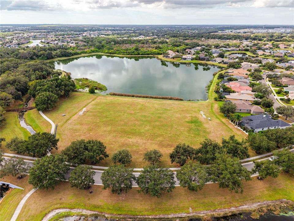 For Rent: $3,900 (5 beds, 3 baths, 2862 Square Feet)